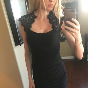 Women’s Cache Embellished Gown - Black Size 2